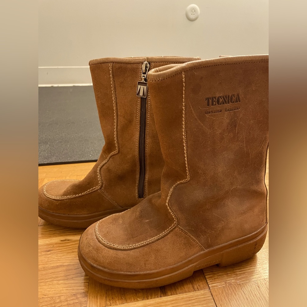 Técnica suede leather boots